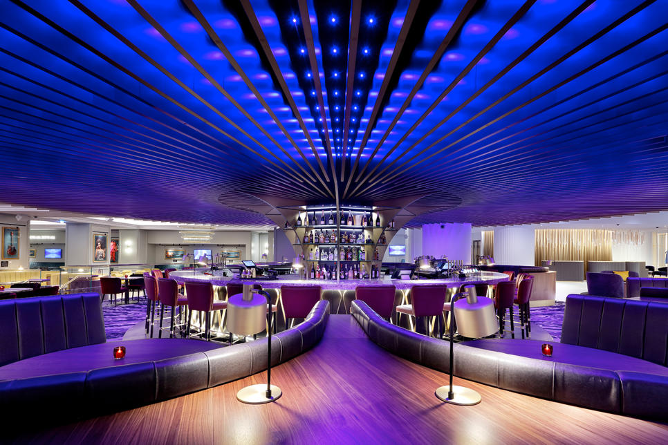 Café Le Raymond's Bar Le Café De Votre Cap Cinéma Hard Rock Hotel London 5*, Royaume Uni avec Voyages Leclerc - Luxair