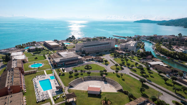 Canvas By Mitsis Messonghi  - 4*  - 1